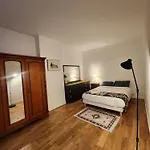Elegance Et Charme Vintage Aux Portes De La Tour Eiffel Et De L'arc De Triomphe 16 Exelmans Apartmán *